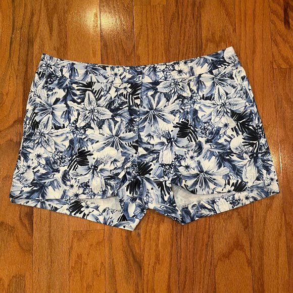 H&M Pants - H & M Shorts Woman Size 12 Pockets Blue White Floral Pockets